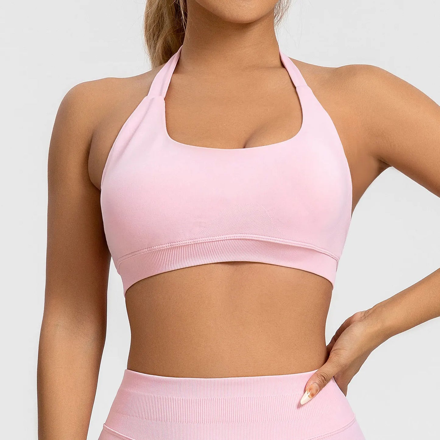 Seamless Halter Workout Sports Bra with High Support